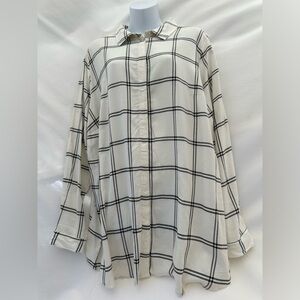 H&M White and Black Casual Button Down Shirt